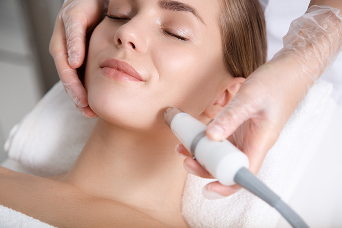 Intervenții Chirurgicale Laser/Radiofrecvență - CDerma Clinique, Constanța