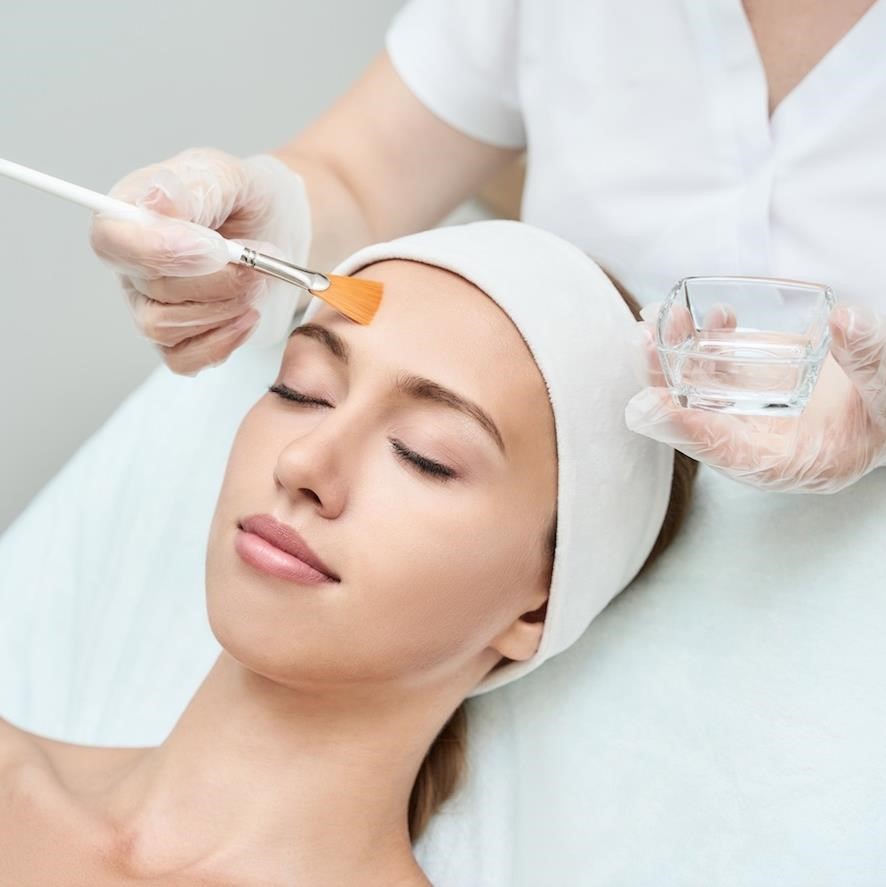 Tratament Peeling Chimic - CDerma Clinique, Constanța